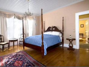 A Kingston Bed & Breakfast