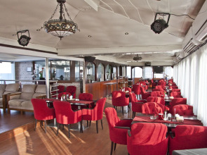 Отель Regent Palace Hotel