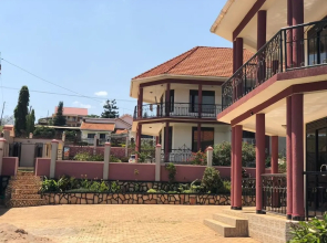 Marina Lake View Apartments