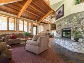 1303 Trappeur's Lodge, Trappeur's Crossing
