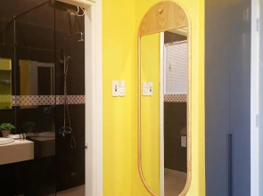 Benzen Boutique Stays Hostel and Apartment