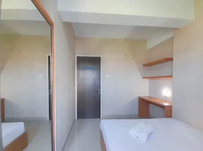 Comfort And Minimalist 1Br At Student Castle Yogyakarta Apartment