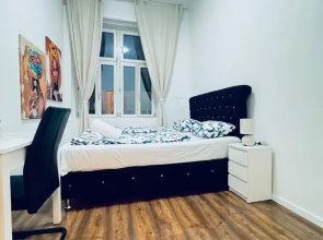 Affordable 5BR Apt Near Atzgersdorf