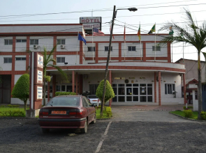 Peninsula Plaza Hotel