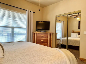 Lodge Style Condo B-8 with Dock Access by RedAwning