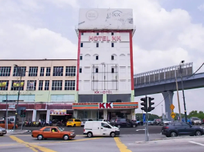 SUPER OYO Swing & Pillows Kajang Hotel Near Stadium Kajang Station