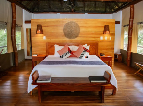 Isla Chiquita Glamping Hotel