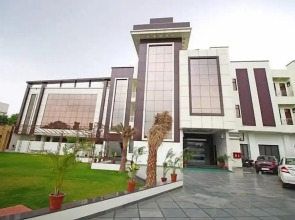 Hotel Opal Courtyard