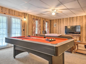 Hot Tub & Fire Pit: Pet-friendly Clayton Escape!