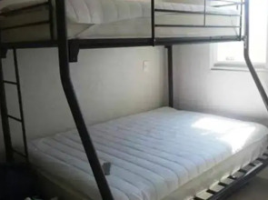 Departamento con dos recamaras, dos baños completos y amplia sala de TV a nivel de la Alberca en Acapulco Diamante, Precioso, Recién remodelado