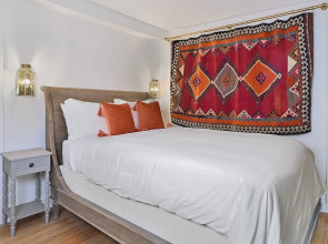 Tesuque Outpost 3 Suites Mountain Views