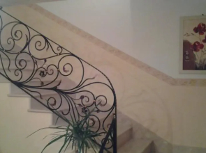 Bilocale Con Terrazzo