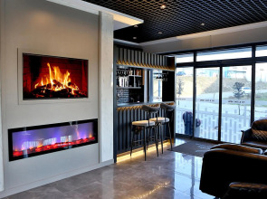 Fly And Stay Airport Hotel