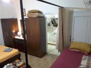 Garden Master Bedroom-Suites