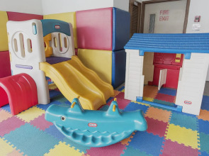 Bliston Suwan Park View