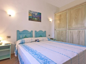 Well-kept Apartment With Balcony or Terrace Near the sea