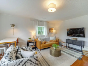 Shop, Dine & Unwind: Dtwn Blowing Rock Retreat!