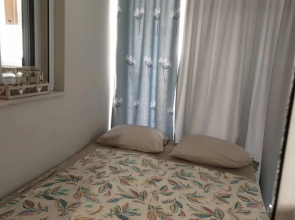 Κεντρικό στούντιο 250m σχεδόν από την παράλια.