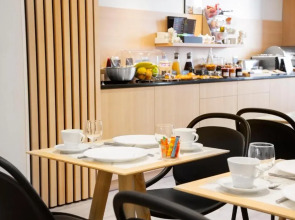 Hotel Innes by HappyCulture