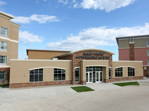 DoubleTree by Hilton West Fargo Sanford Medical Center Area