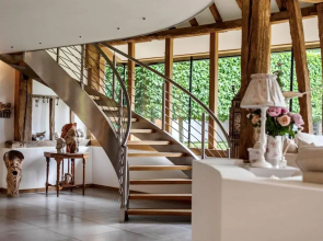 Luxury 3 Bedroom Barn Conversion - Canterbury