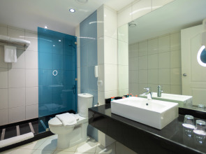 Xperience Kiroseiz Parkland Resort