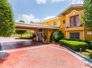 Rodeway Inn & Suites