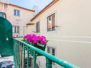 The Love Tram Apartment