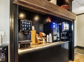 Best Western Plus Newark Airport West