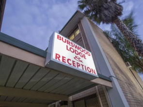 Burswood Lodge Motel Apartments