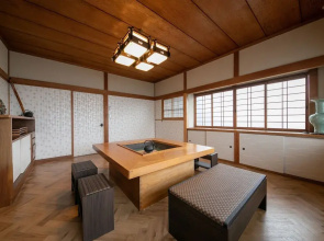 Meisekino Kakureyado Housen