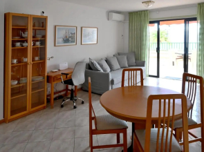 1st Line Sea View & Pool - Plaza