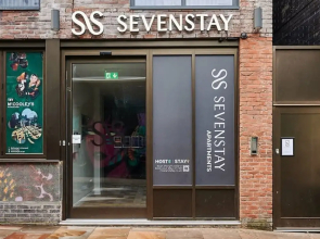 Host & Stay Standard Room, Sevenstay Apartments