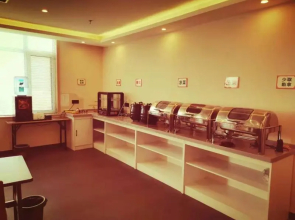 Green Tree Inn Heze Dingtao District Car Town