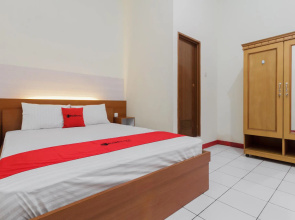 KoolKost Syariah near Ayani Mega Mall Pontianak