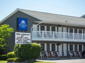Adirondack Retreat Inn & Suites