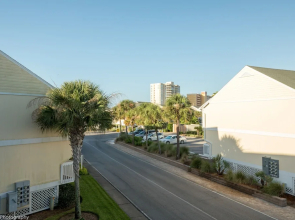 Sandpiper Cove 8245 Studio Bedroom Condo by RedAwning