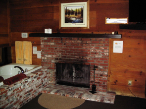 Cozy Hollow Lodge