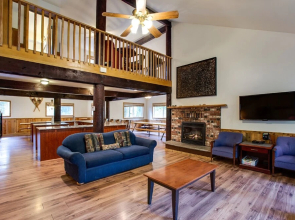 03MBH - WIFI -Pets OK - Sleeps 26