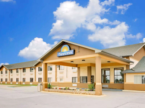 Days Inn by Wyndham North Sioux City