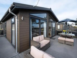Horizon Lodge