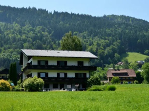 Haus Hannelore - Bed and Breakfast