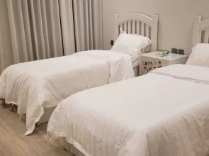 The quiet apartment at dammam corniche