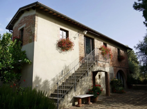 Countryside Privacy & Views, but Within a Medieval Tuscan Village