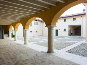 Polpenazze Halldis Apartments
