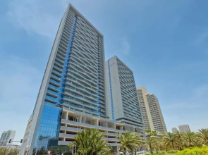 Guest and Co - Enchanting Vistas From This Fancy Apartment in JVC