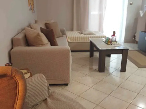 Piraeus Seaside Apartment Escape