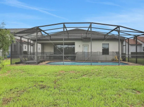 163kb - Balmoral Resort 4 Bedroom Home