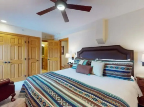 Exclusive Ski in, Ski out 2 Bedroom Vacation Rental with Hot Tubs and Heated Outdoor Pool in Lionshead Village