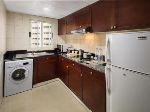 Savoy Crest Hotel Apartments